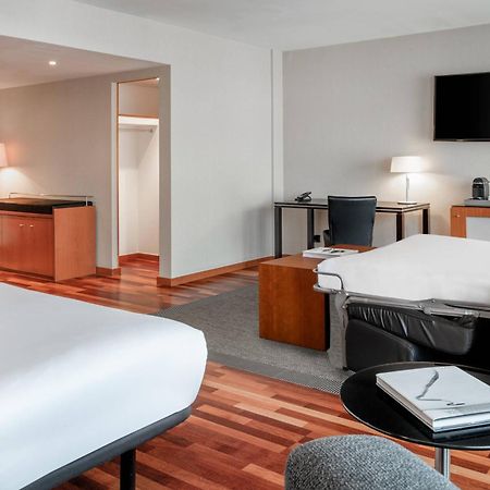 לוגרוניו Ac Hotel La Rioja By Marriott מראה חיצוני תמונה