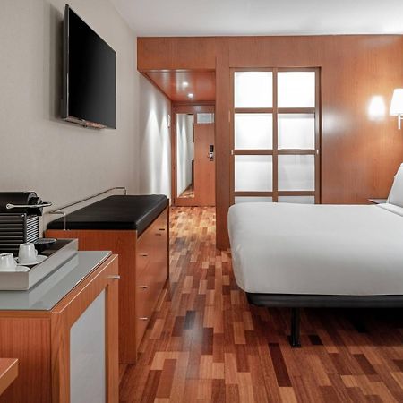 לוגרוניו Ac Hotel La Rioja By Marriott מראה חיצוני תמונה