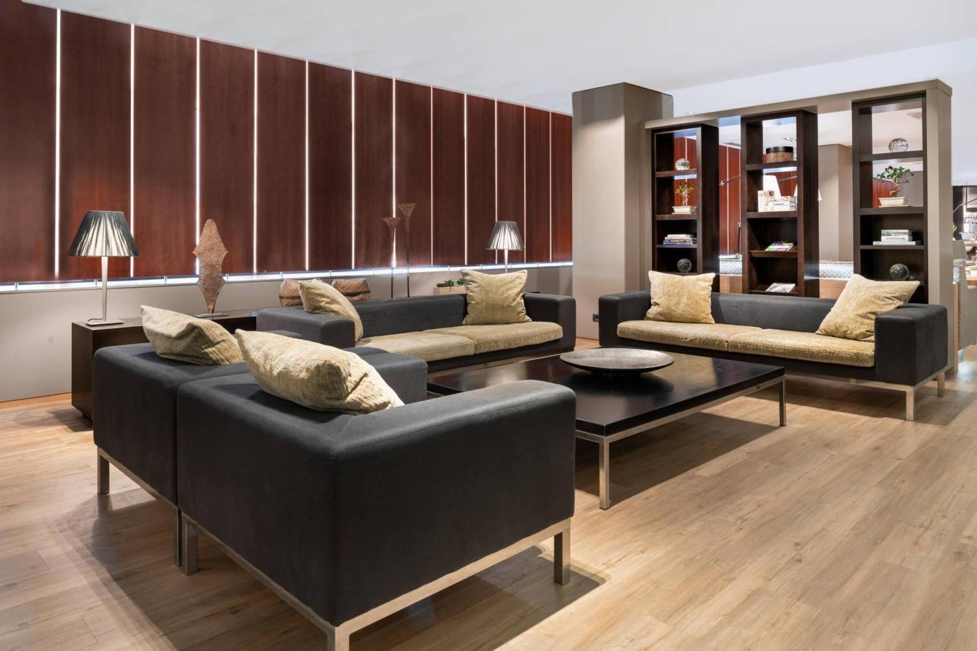לוגרוניו Ac Hotel La Rioja By Marriott מראה חיצוני תמונה