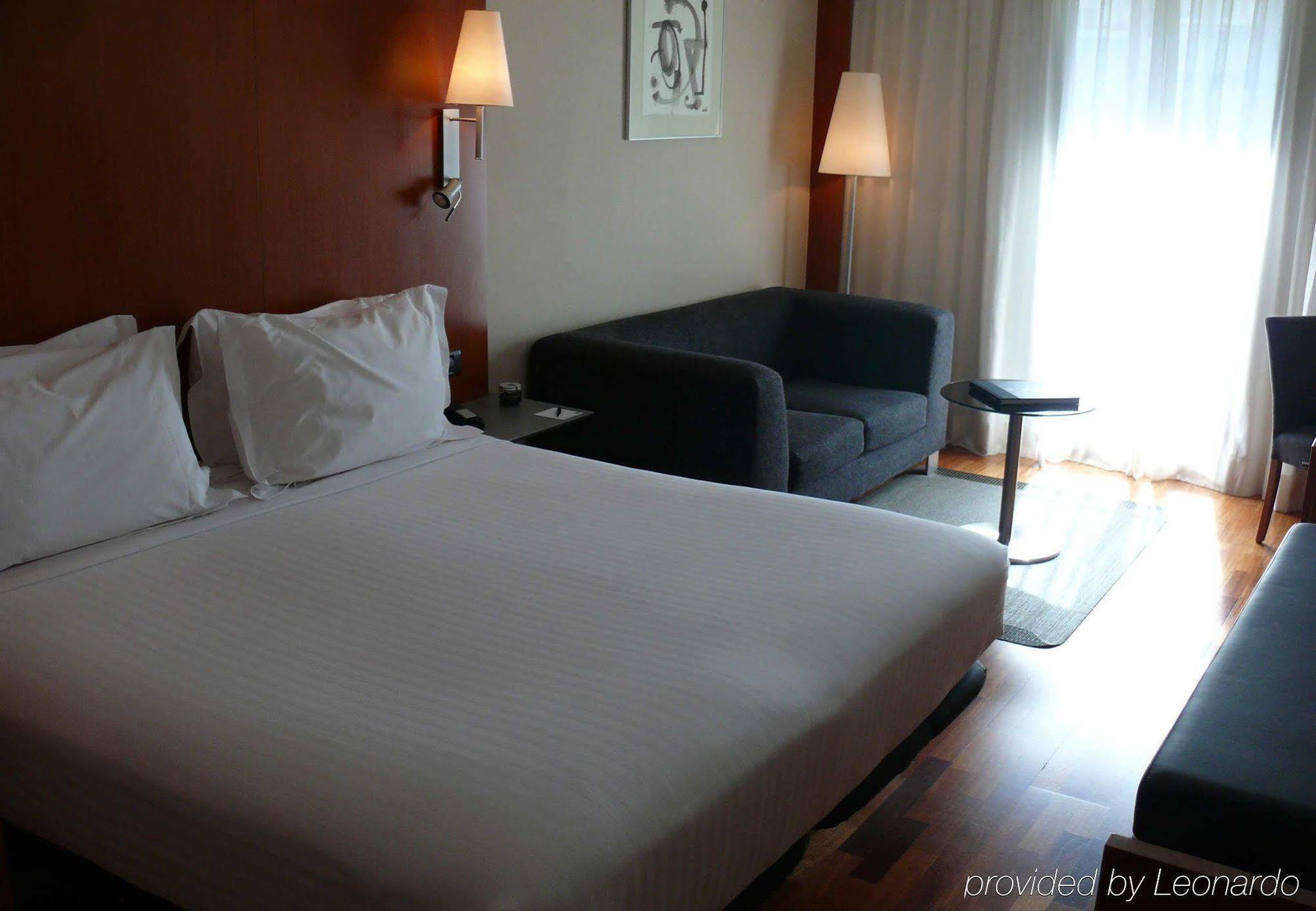 לוגרוניו Ac Hotel La Rioja By Marriott מראה חיצוני תמונה