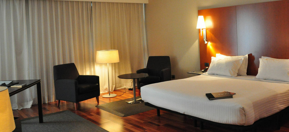 לוגרוניו Ac Hotel La Rioja By Marriott מראה חיצוני תמונה