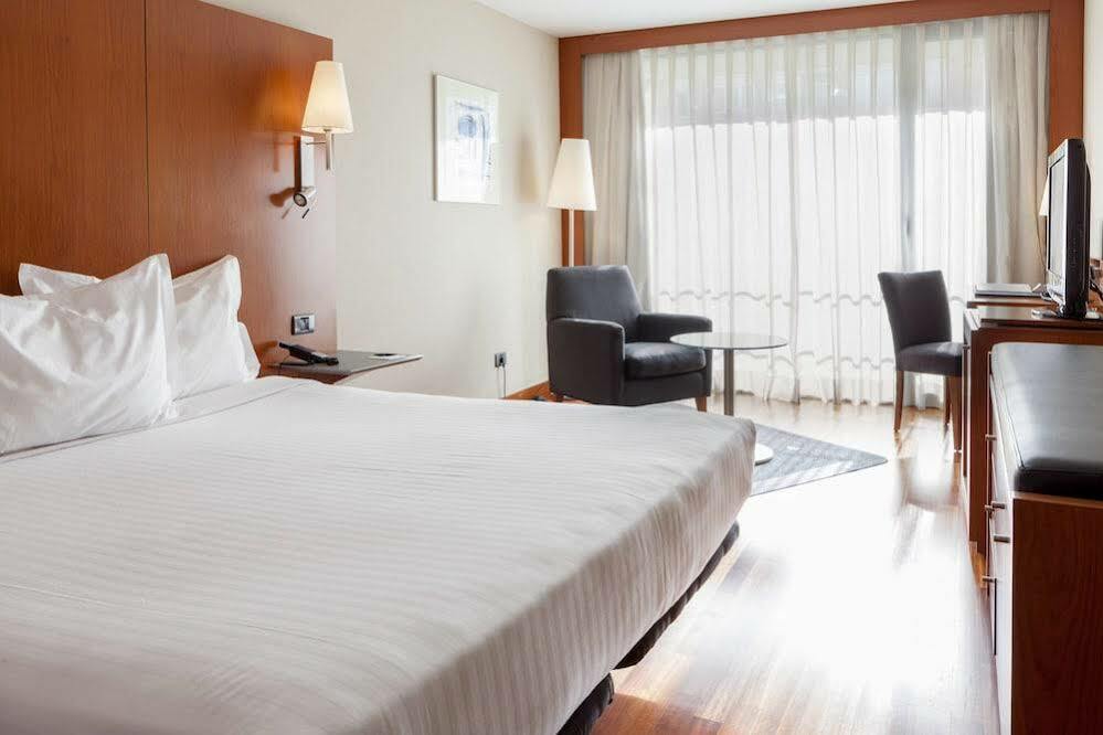 לוגרוניו Ac Hotel La Rioja By Marriott מראה חיצוני תמונה